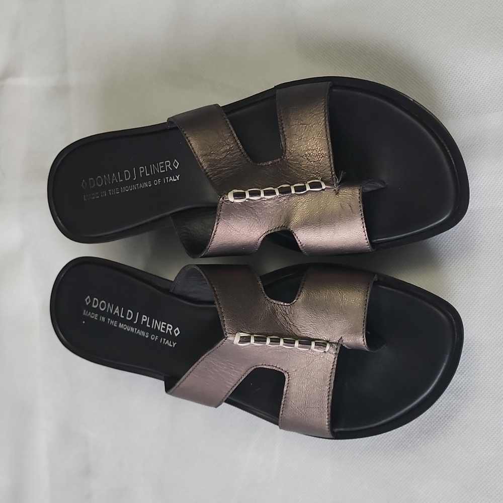 Donald J Pliner  Charla sandals size 9M $60